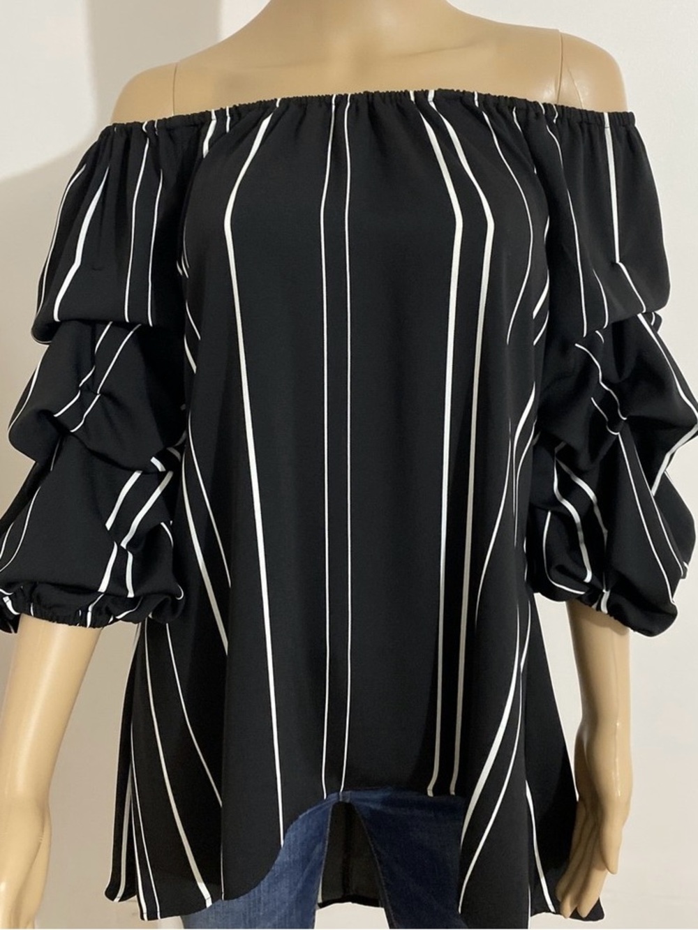 Coco Bianco Black & White Vertical-Stripe Off-Shoulder Top - Picture 2 of 7